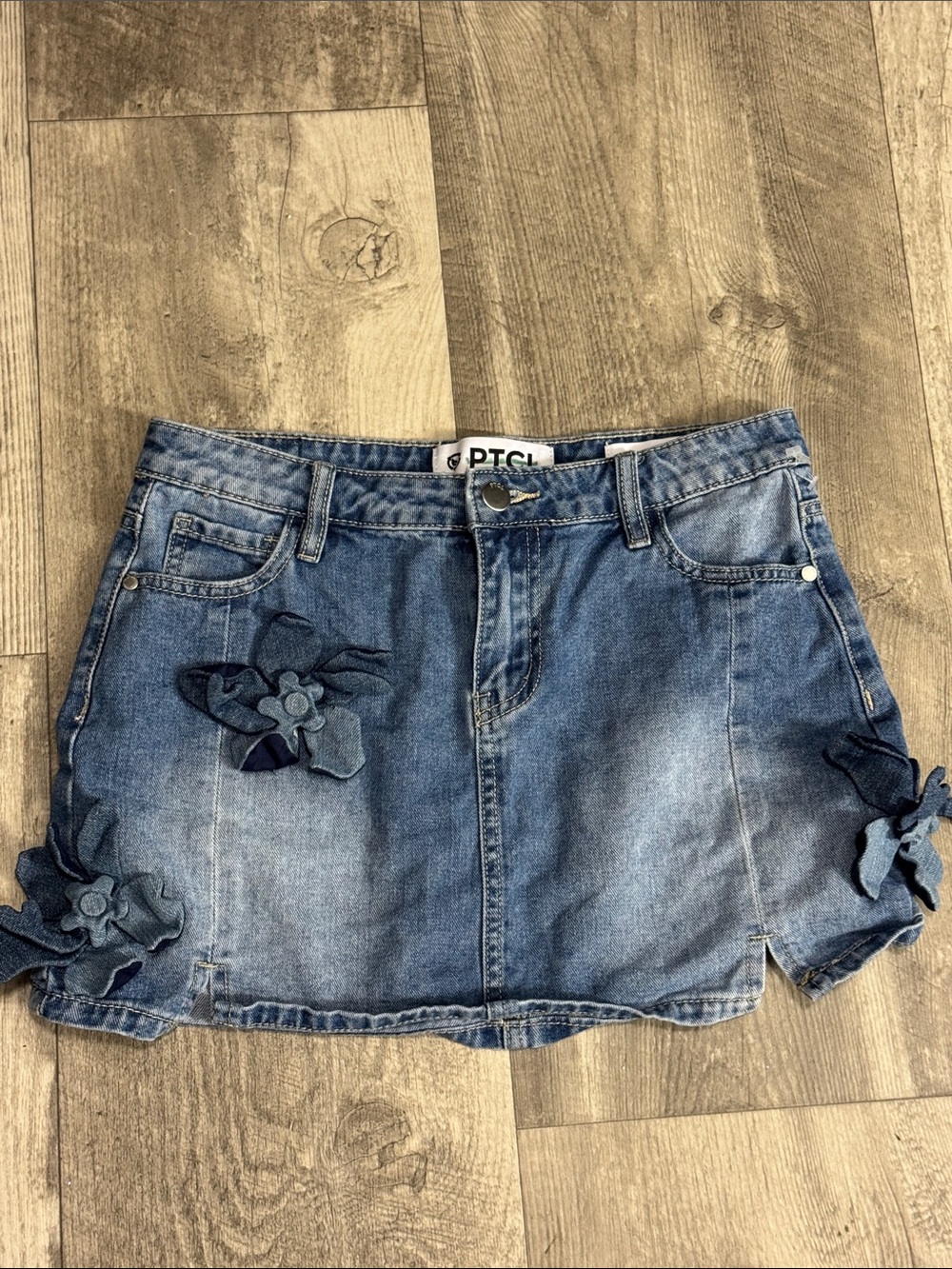 PTSL women Denim Mini Skirt with Floral Appliqués - Blue